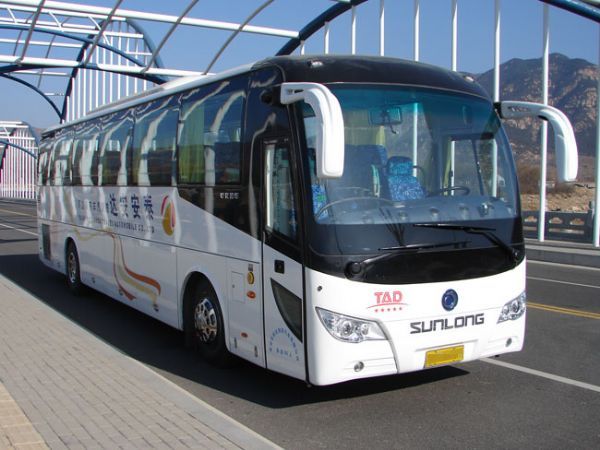 在高速公路上開(kāi)車(chē)需要注意哪些？